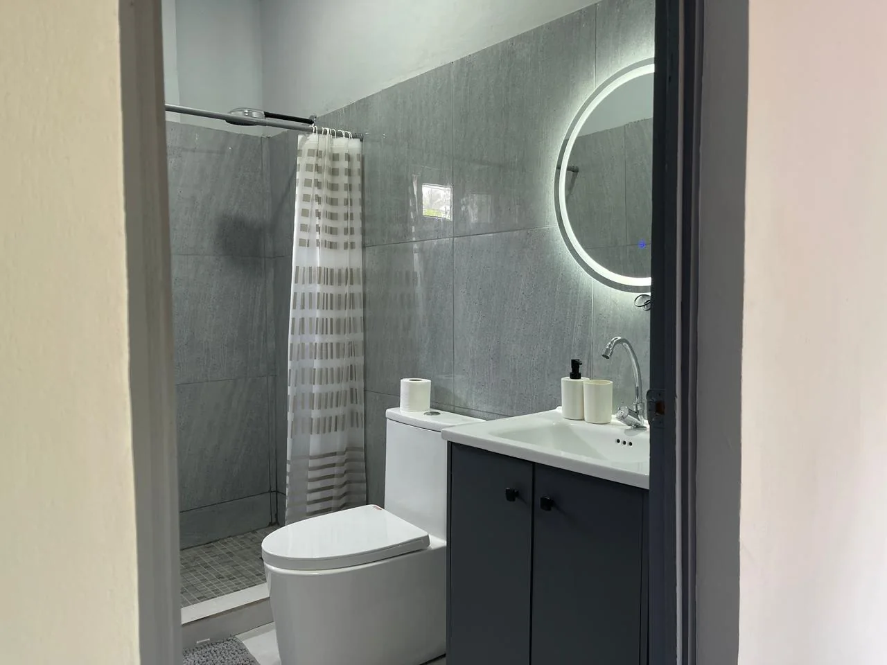 Baño del Apartamento Monarca